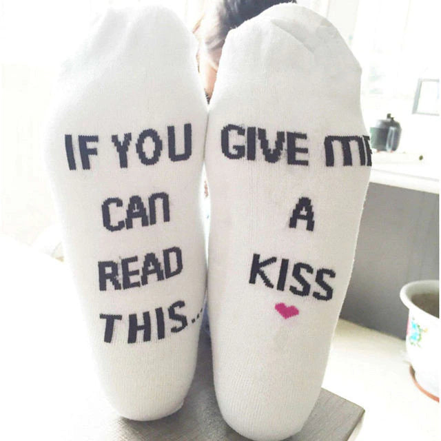 If you can read this, give me a kiss! Novelty ankle socks
